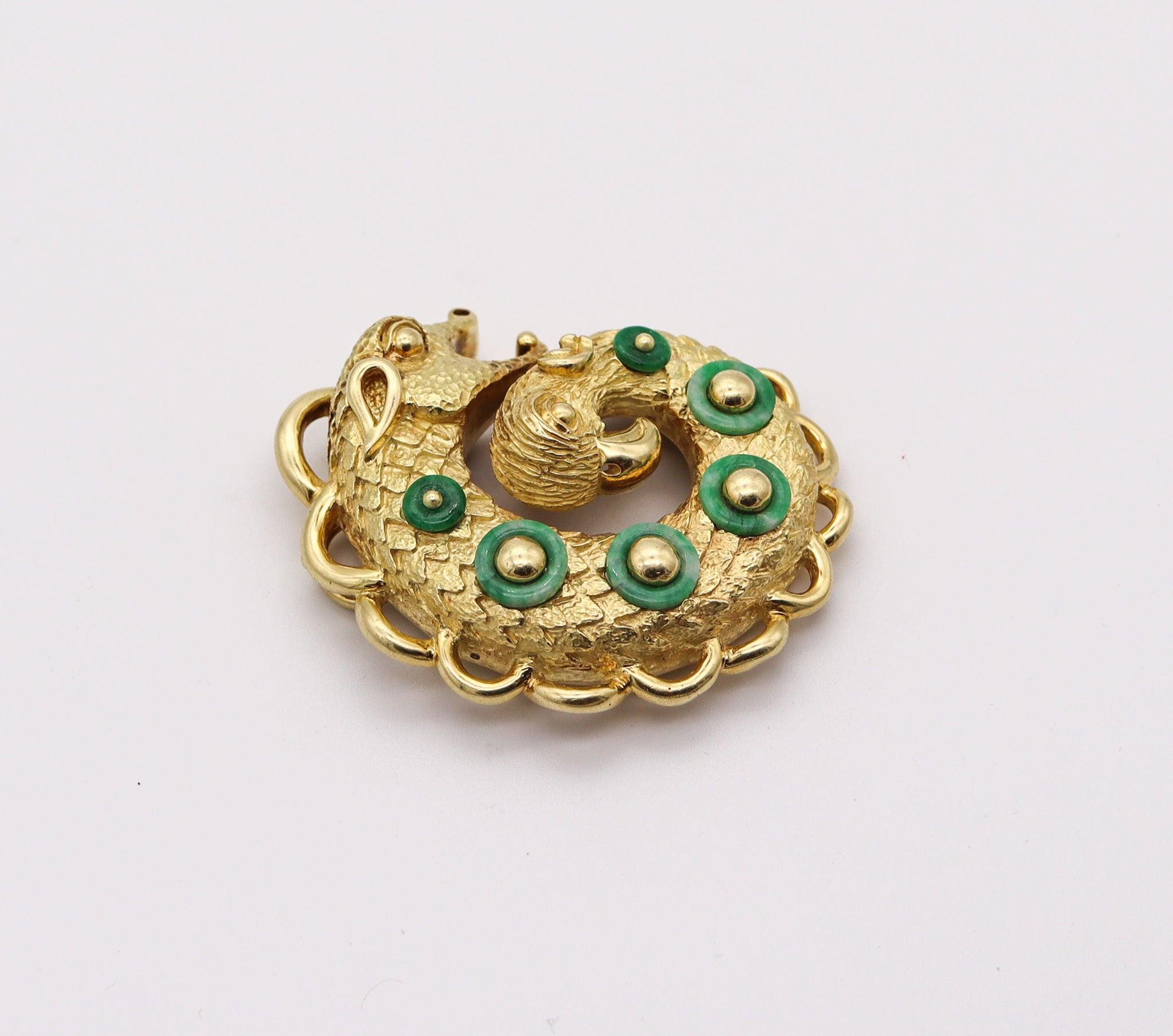 Women's CARTIER 1970 By Bill Smith Pendant In 18Kt Yellow Gold with Green Jadeites For Sale