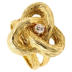 Cartier 1970 Celtic Triquetra Knot Ring in 18Kt Yellow Gold with VS Diamond