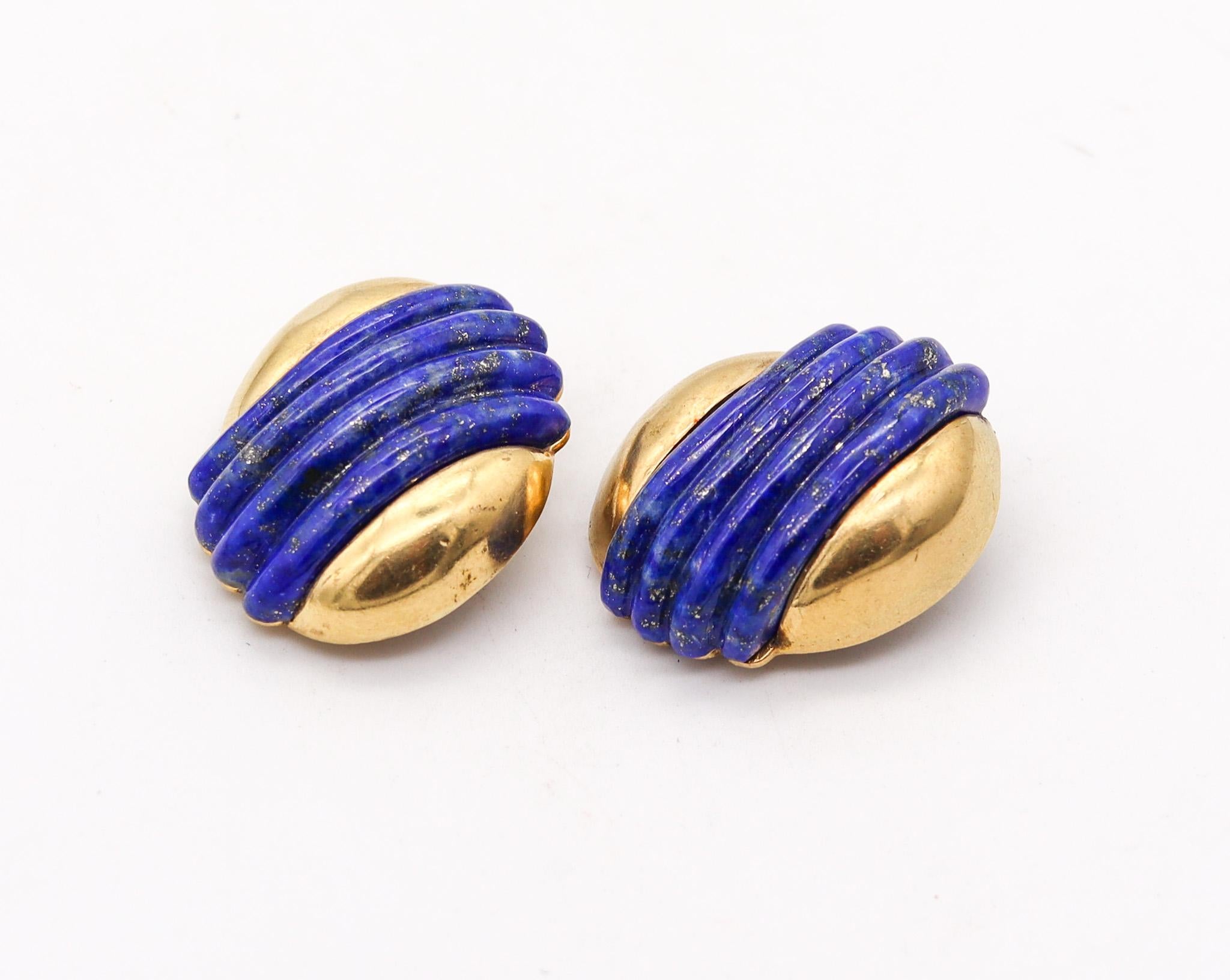 Clips-on earrings designed by Cartier.

Fabulous pair of earrings, created by the French jewelry house of Cartier, back in the 1970. Crafted in a bombe fluted shape in solid yellow gold of 18 karats with high polished finish. They are fitted with