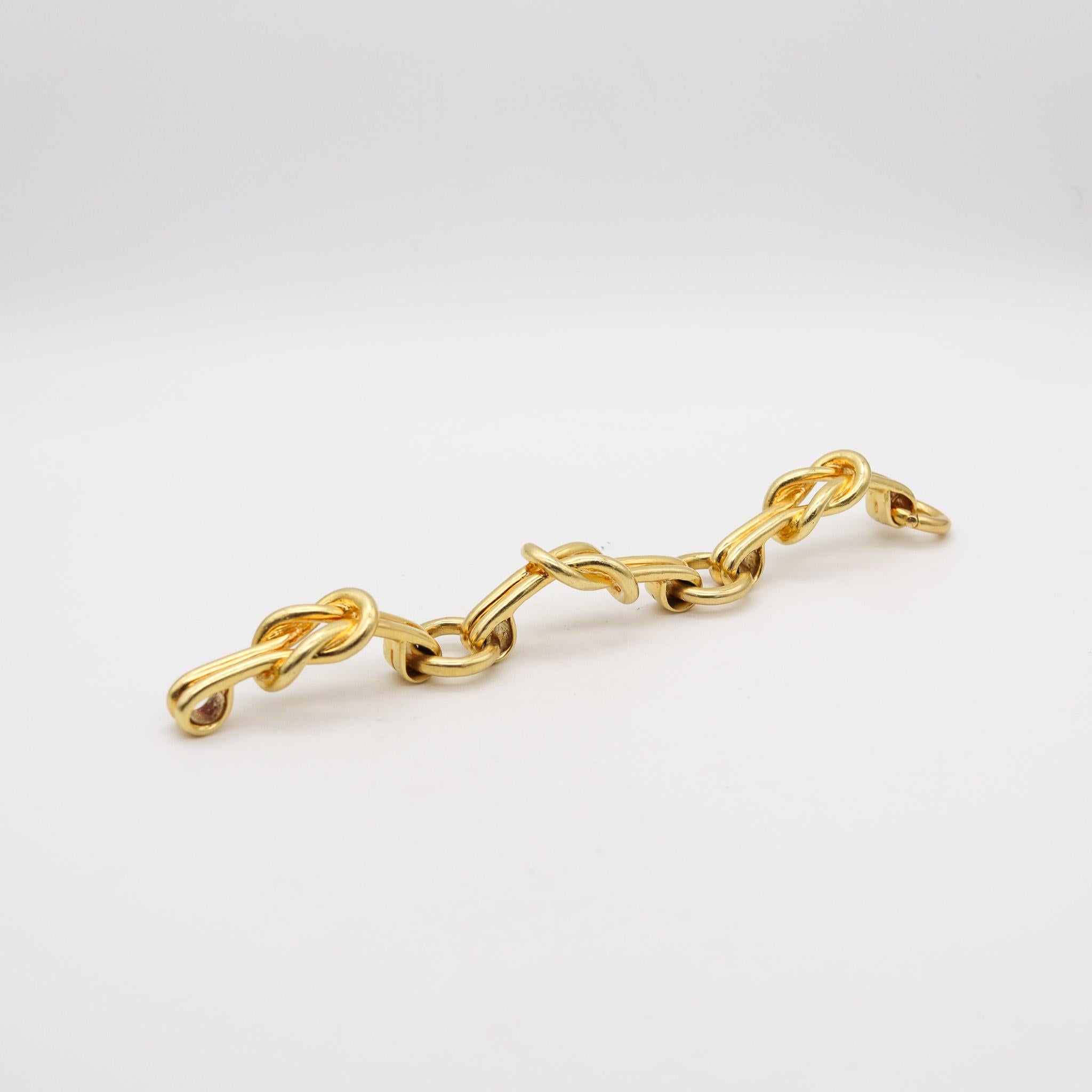 Cartier 1970 Hercules Knots Statement Links Bracelet In Solid 18Kt Yellow Gold For Sale 2