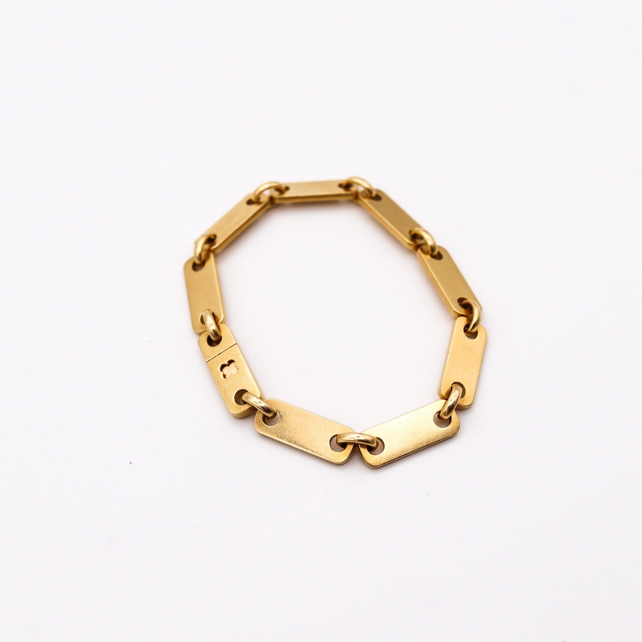 Modernist CARTIER 1970 L'Enfant Figaro-Plaquette Unisex Bracelet In Solid 18Kt Yellow Gold