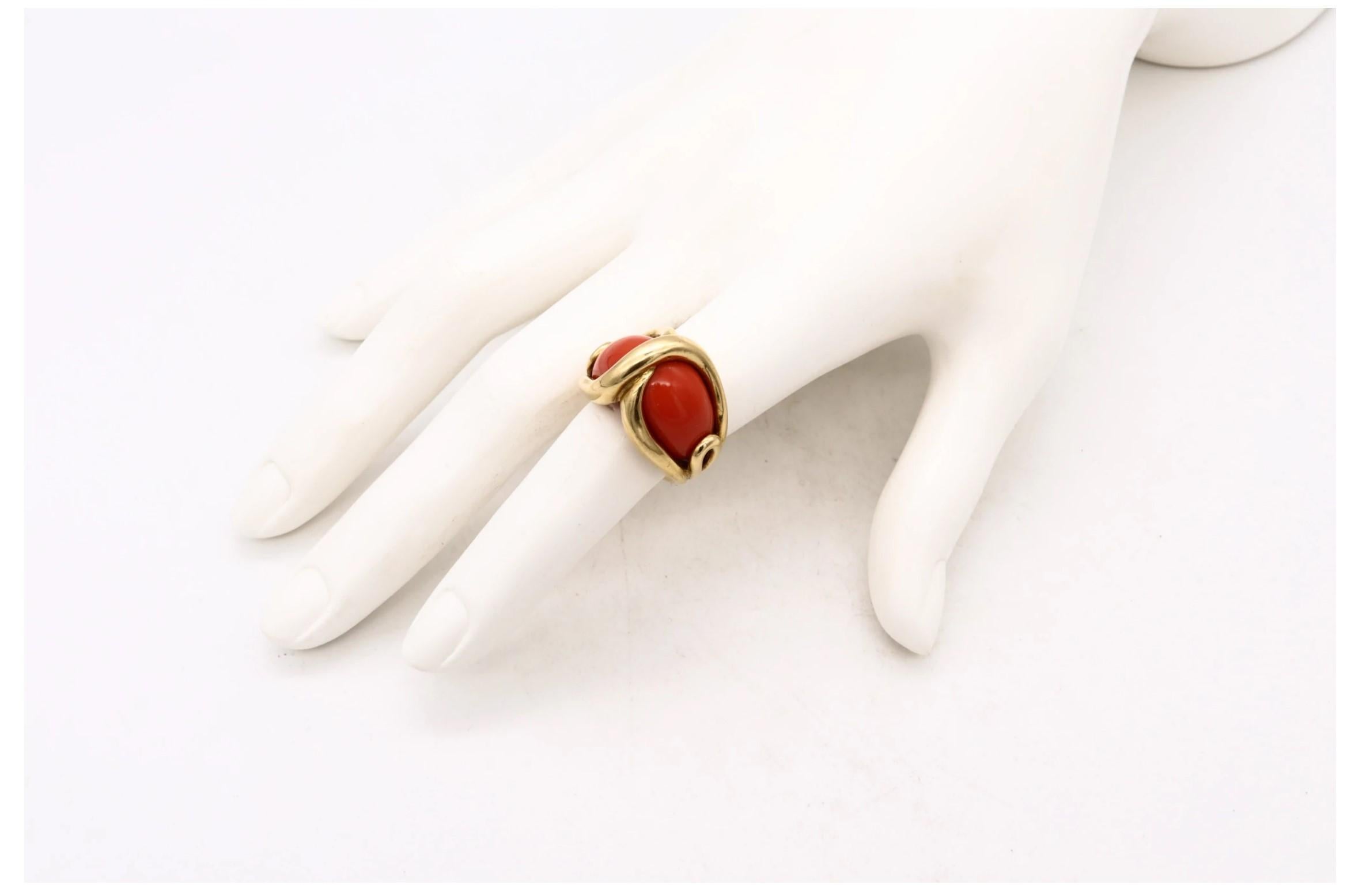 Cartier 1970 Paris Rare Cocktail Ring 18Kt Yellow Gold with Red Coral Cabochons For Sale 1
