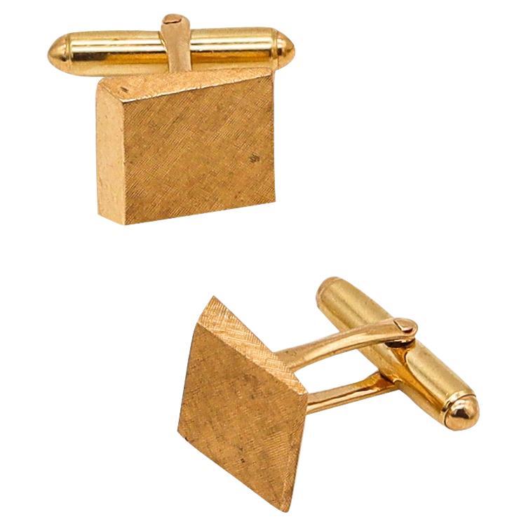 Cartier 1970 Retro Modernist Geometric Pair of Cufflinks in Brushed 14kt Gold For Sale