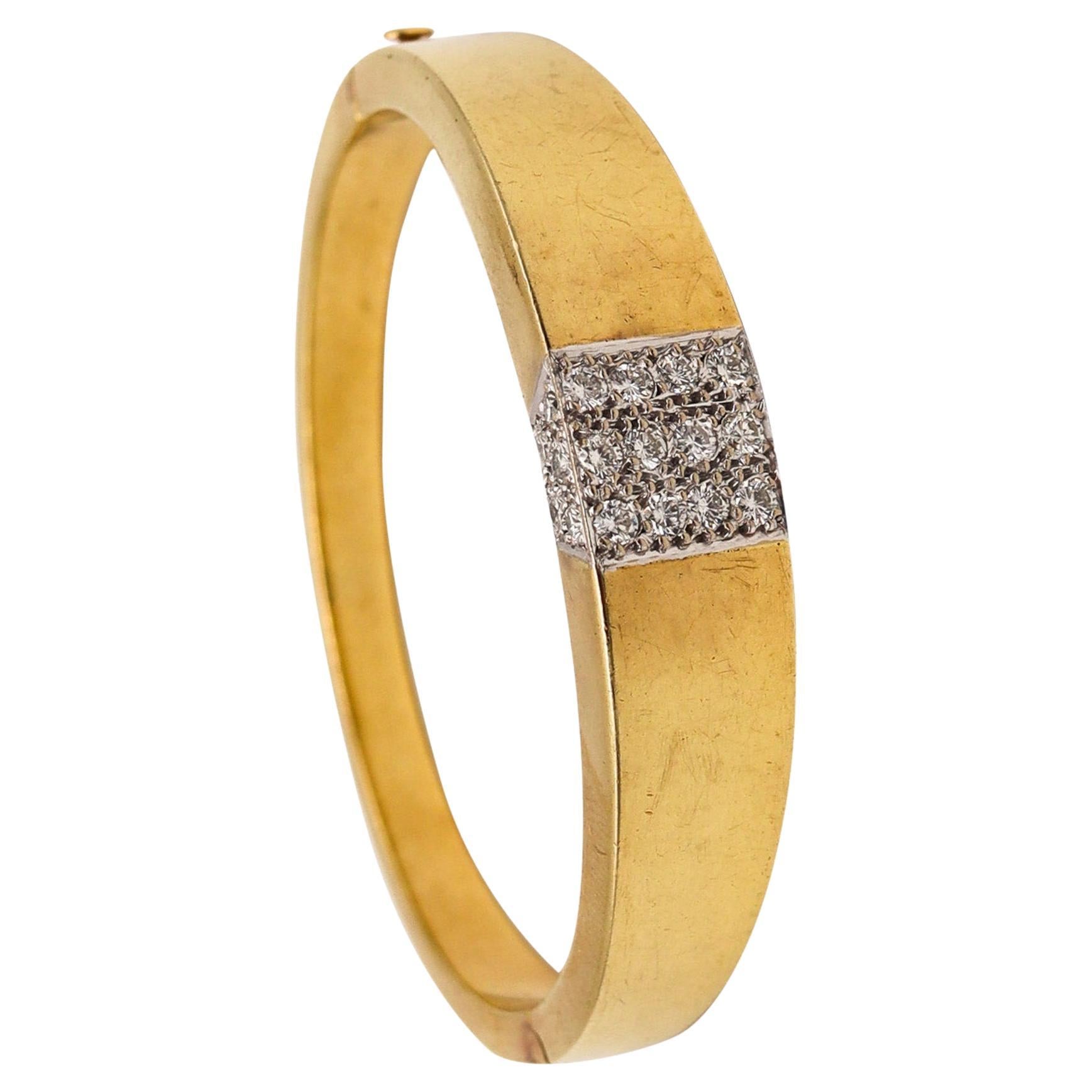 CARTIER 1970 Roger Lucas Armreif aus 18 Karat Gold und 1,76 Karat Diamanten