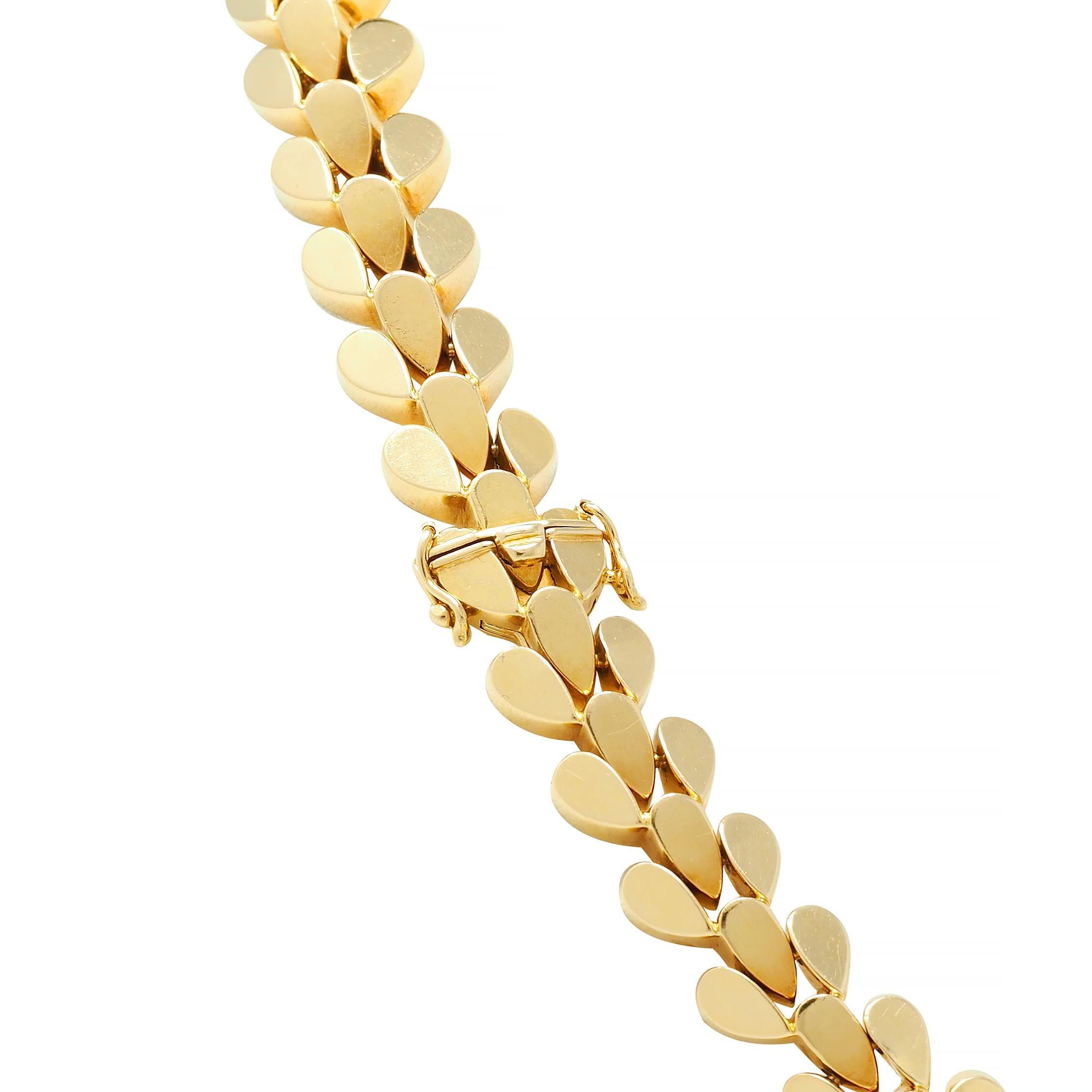 Cartier 1970's 18 Karat Yellow Gold Foliate Link Vintage Collar Necklace For Sale 1