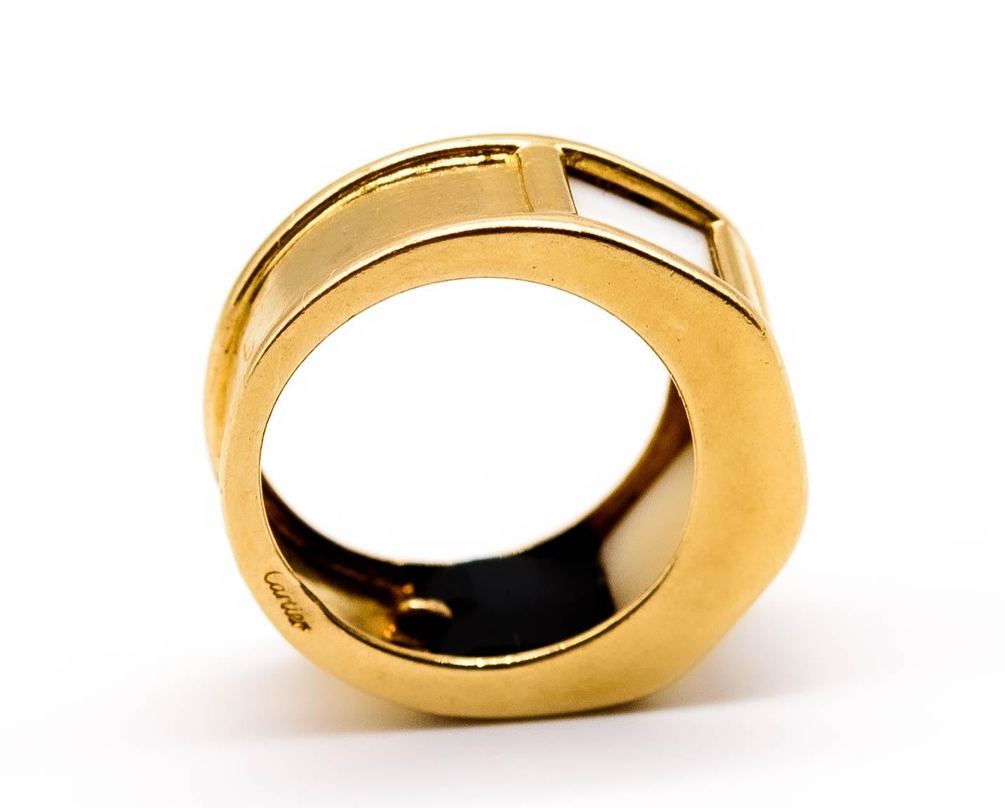Women's or Men's Cartier 1970's 18K Gold Agate Ring
