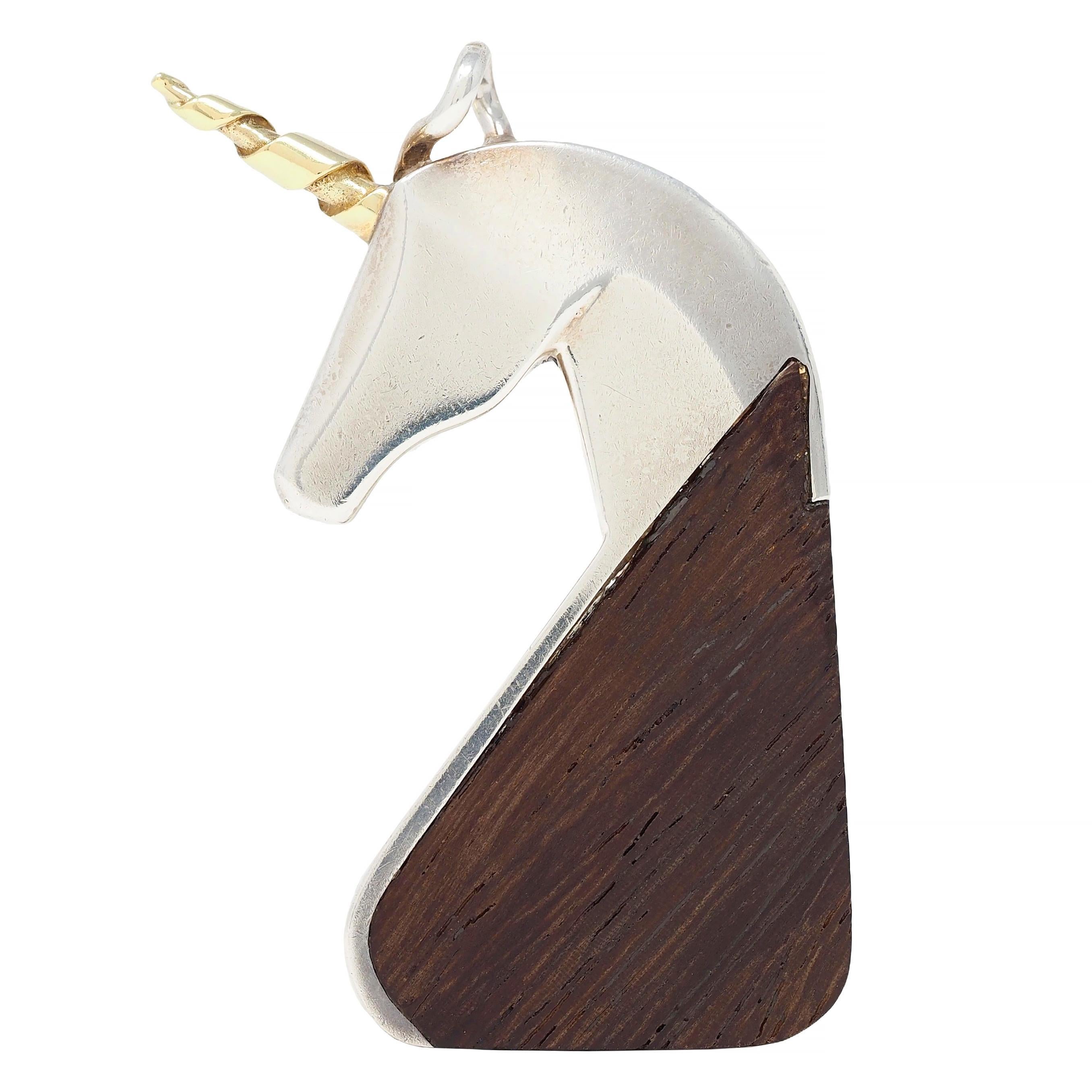 Cartier 1970er Jahre Vintage Einhorn-Anhänger aus geschnitztem Holz und Sterlingsilber 18 Karat Gold für Damen oder Herren im Angebot