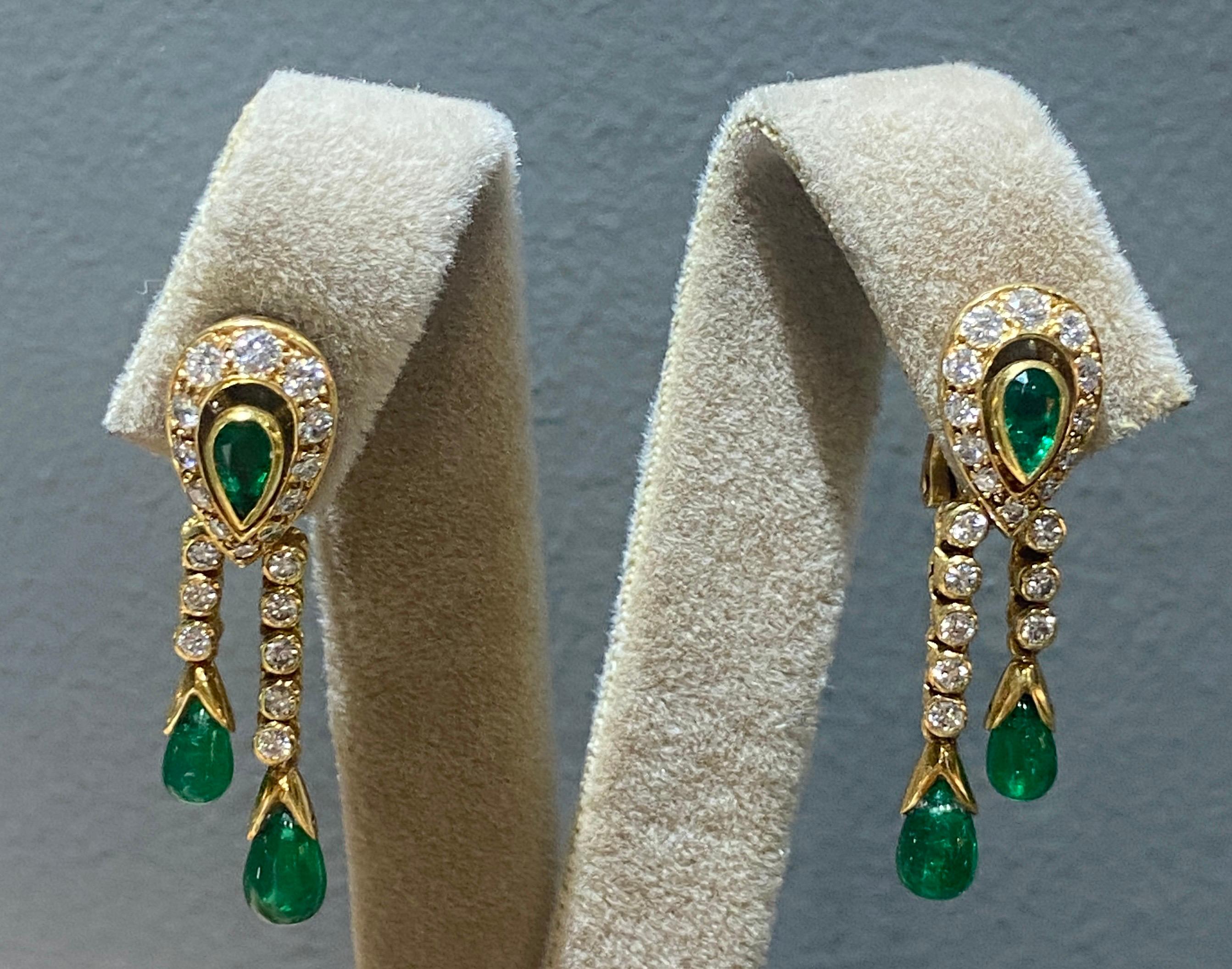 Cartier 1970s diamond and emerald dangle earrings In Good Condition In London, GB