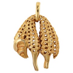CARTIER 1970s Golden Fleece Ram 18k Yellow Gold Pendant