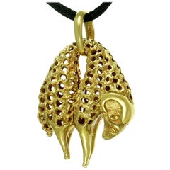 Cartier 1970s Golden Fleece Ram Yellow Gold Pendant Necklace