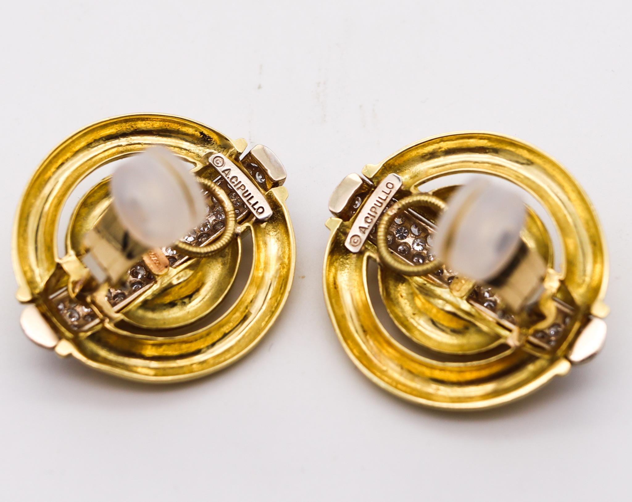 Cartier 1974 Aldo Cipullo Clip Earrings 18Kt Gold with 4.96 Ctw in Diamonds In Excellent Condition In Miami, FL