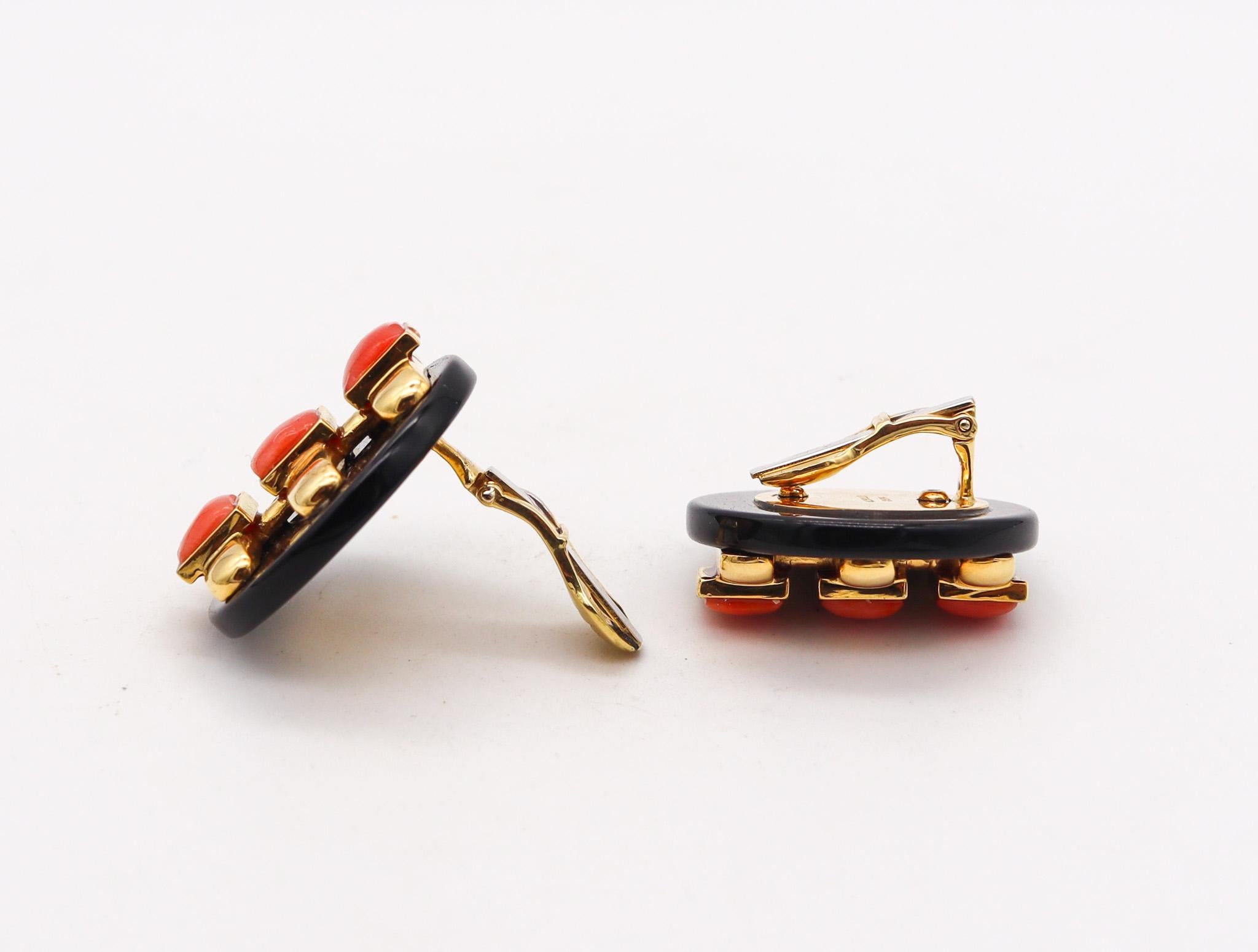 Modernist Cartier 1974 Aldo Cipullo Geometric Earrings 18Kt Yellow Gold With Onyx & Coral For Sale