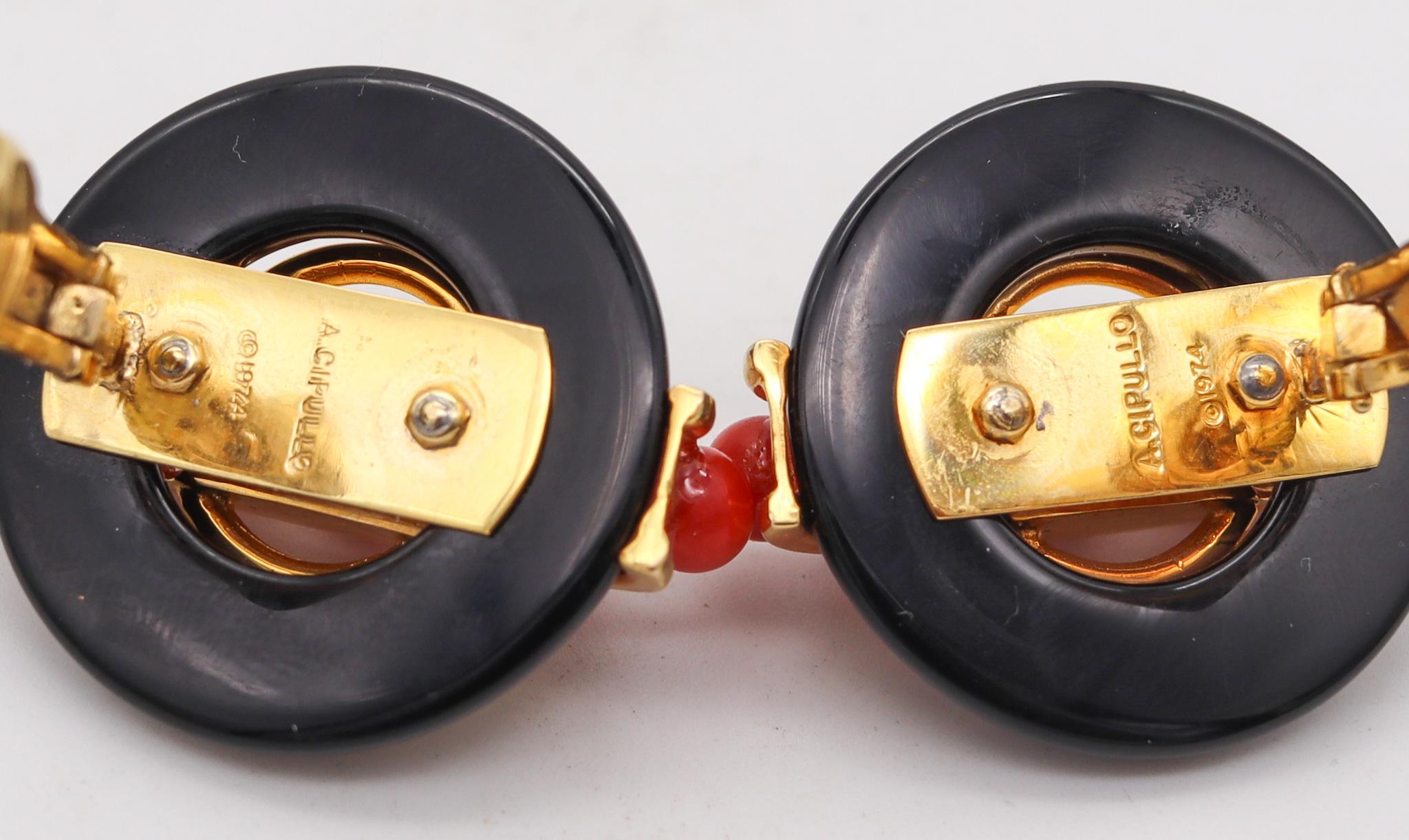 Cabochon Cartier 1974 Aldo Cipullo Sculptural Earrings 18Kt Yellow Gold With Onyx & Coral For Sale