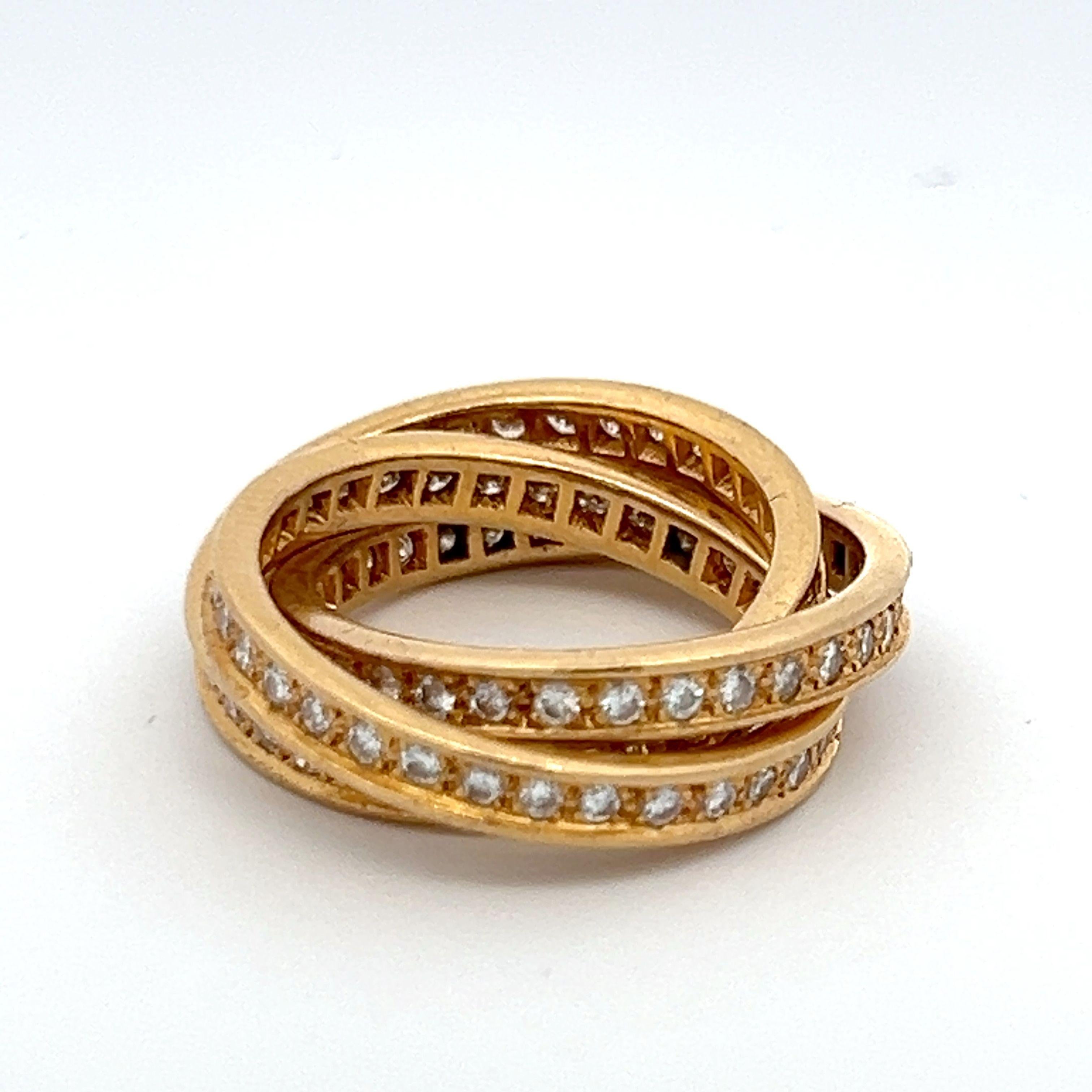 Progettista:
CARTIER


Titolo:
Cartier 1,98 carati Diamante rotondo brillante G VS1 Oro giallo 18 carati Anello Trinità


Stile:
Trinità


Metallo:
oro giallo 18 carati


Gemma 1:
Diamante da 1,98 carati


Numero di