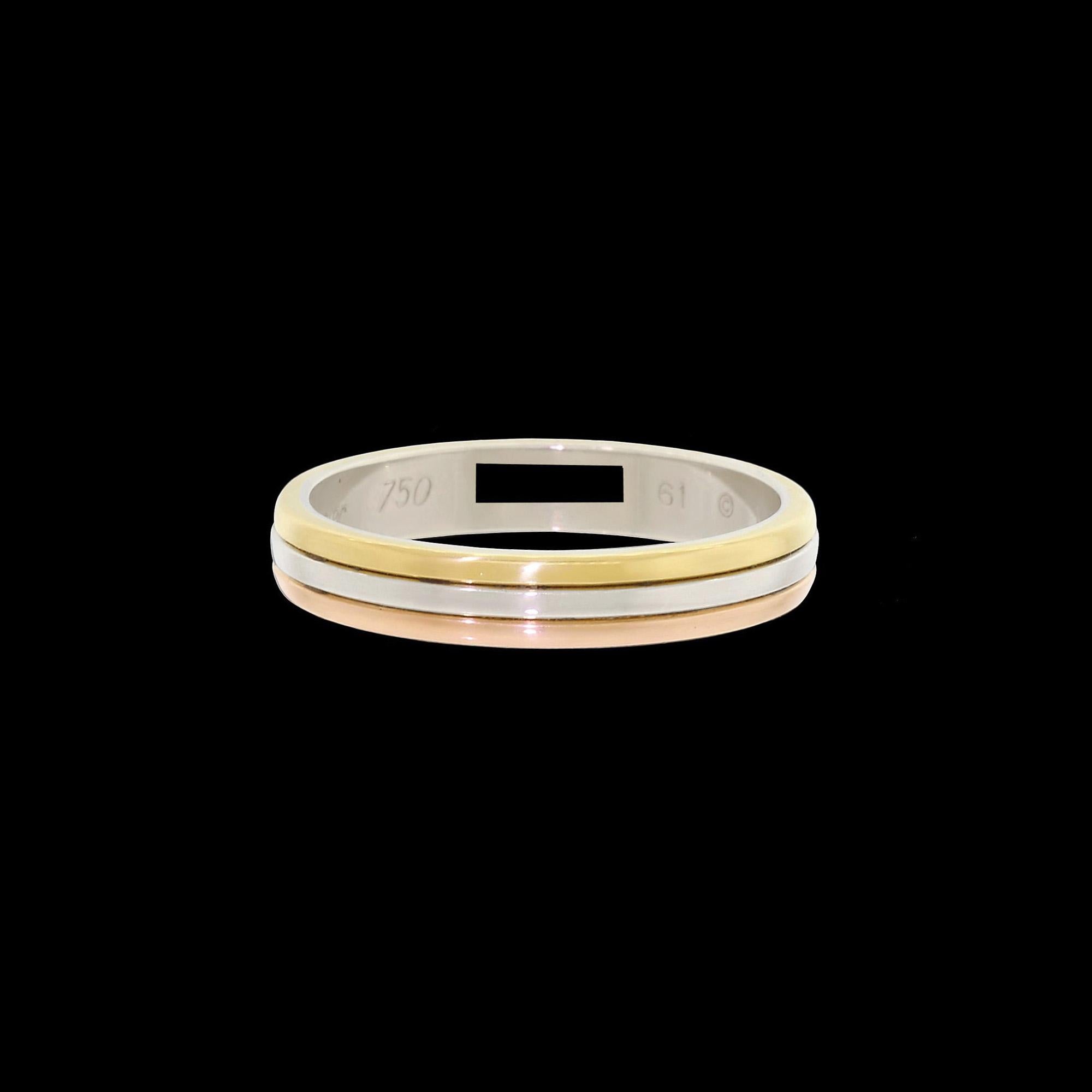 Cartier 1988 18 Karat 750 Gold Tri Color Trinity Wedding Band Ring In Good Condition In Lauderdale by the Sea, FL