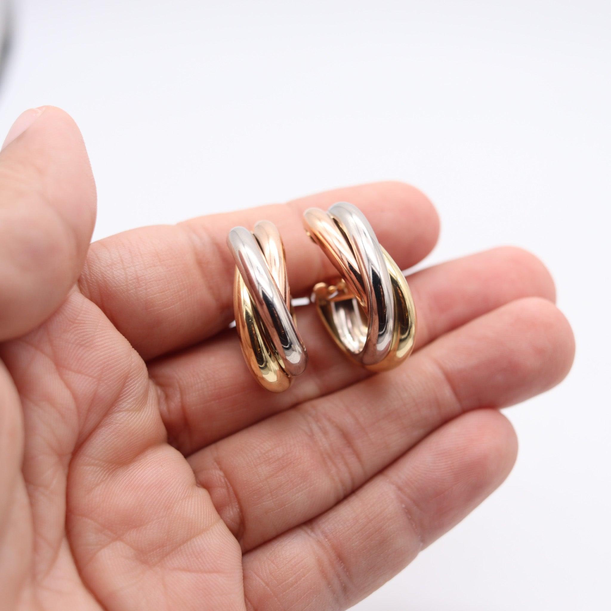 CARTIER 1992 Paris - Boucles d'oreilles trinité trois couleurs en or massif 18Kt en vente 1