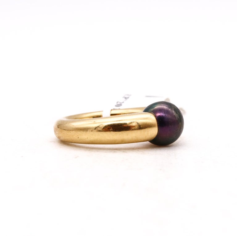 Women's or Men's Cartier 1994 Paris La Bague Perla Ring in 18Kt Gold Round Tahitian Black Pearl For Sale