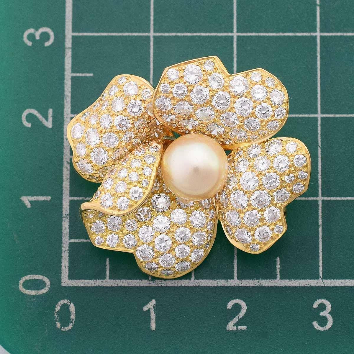 Women's Cartier 1P Pearl Diamond 18 Karat Yellow Gold Paiva Clip Brooch  For Sale