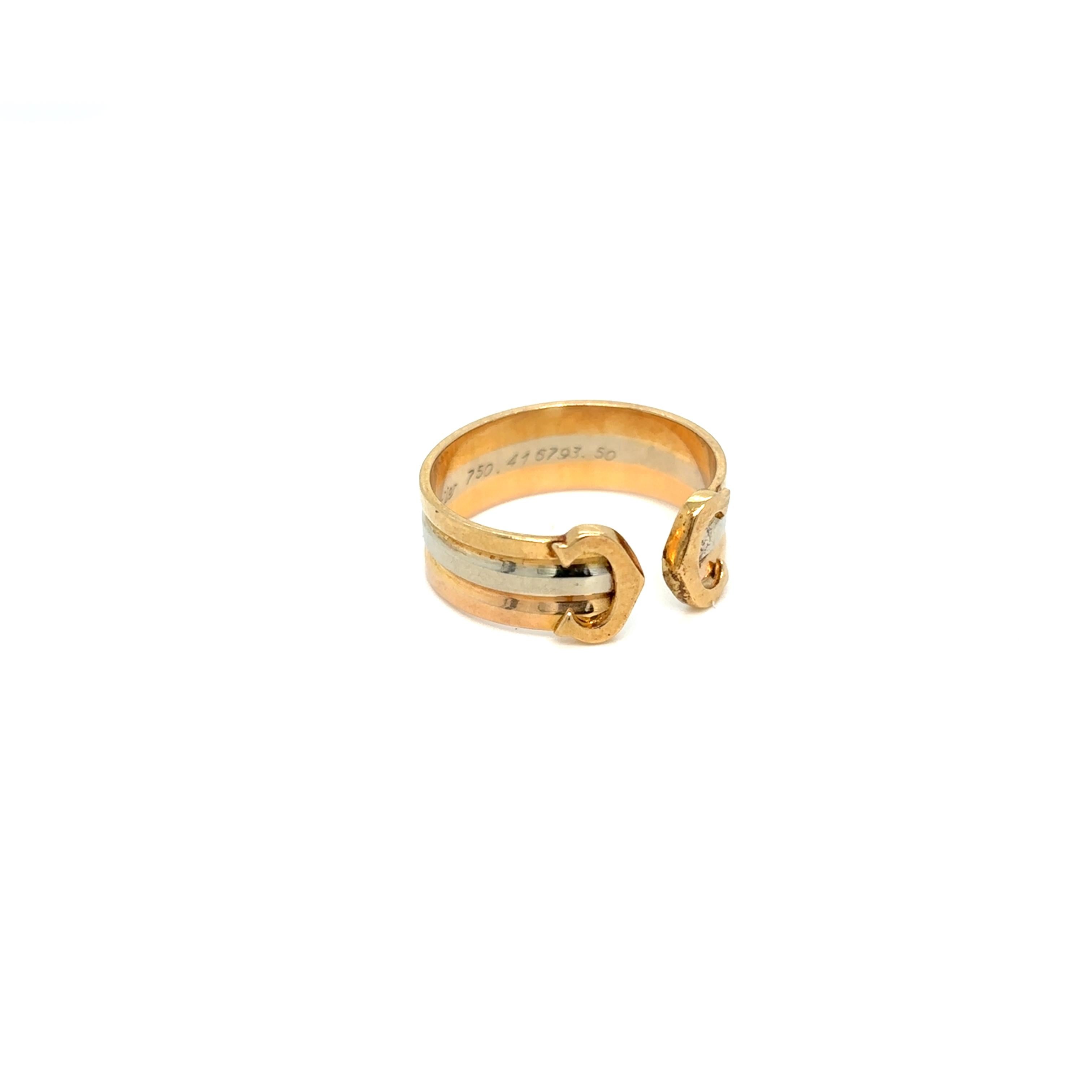 This Cartier 2C Trinity ring is crafted in 18K rose, white and yellow 18 kt gold, displaying a harmonious blend of colors. 
France 1988 circa

CONDITION: Pre-owned - Excellent 
WEIGHT: 3.00 grams 
Size 50

* every jewel is professionally tested by