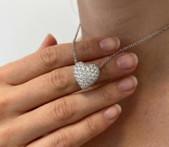 Cartier Ciondolo a cuore con diamante pavé da 2,20 carati in platino