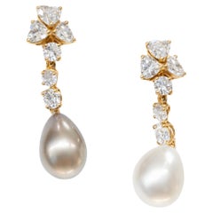 Cartier 23 Carats 18K Yellow Gold Pearl Earrings – Gray & White Pearls