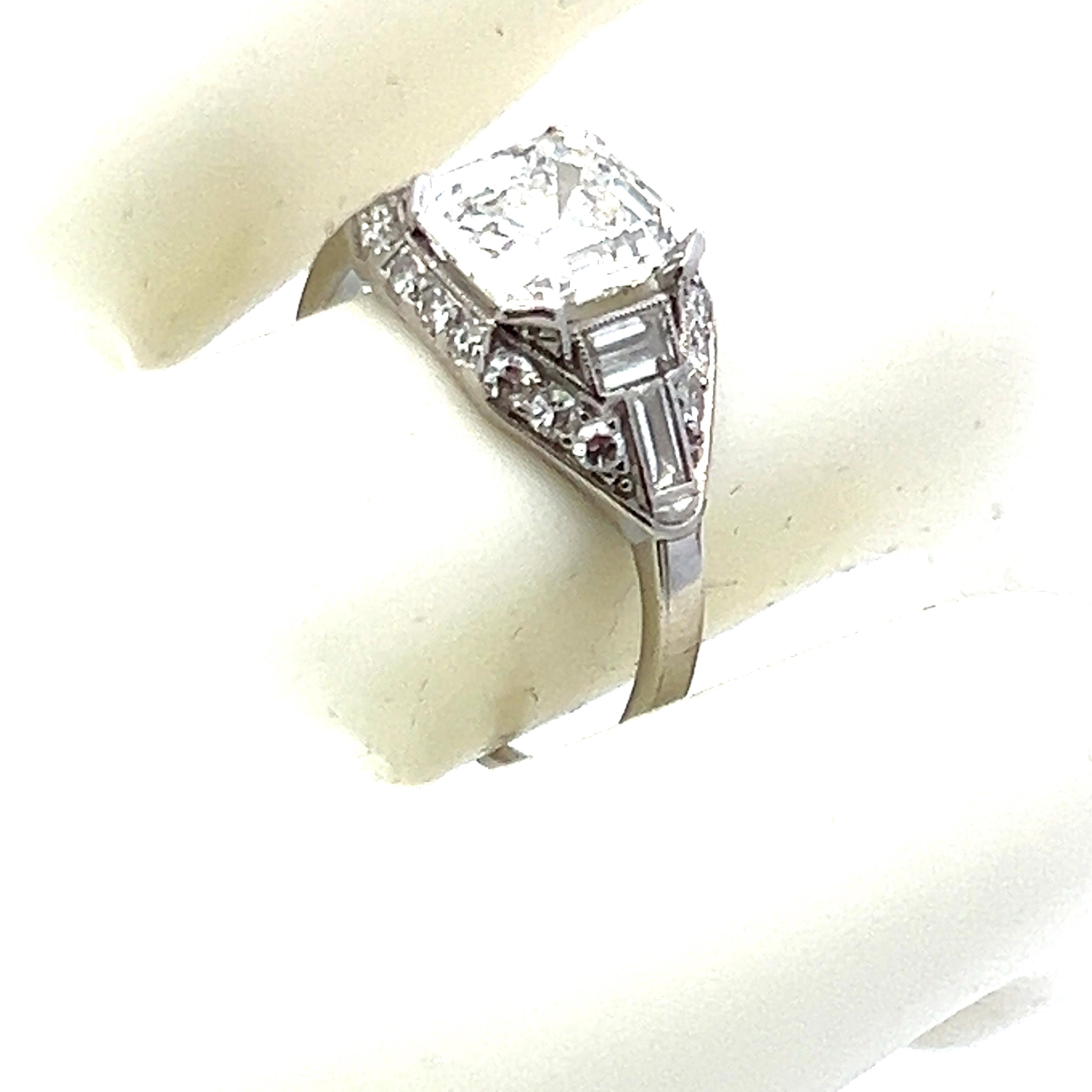 Cartier 2.49 Carat Asscher Cut and other cut Diamond Platinum Art Deco Ring In Good Condition In New York, NY