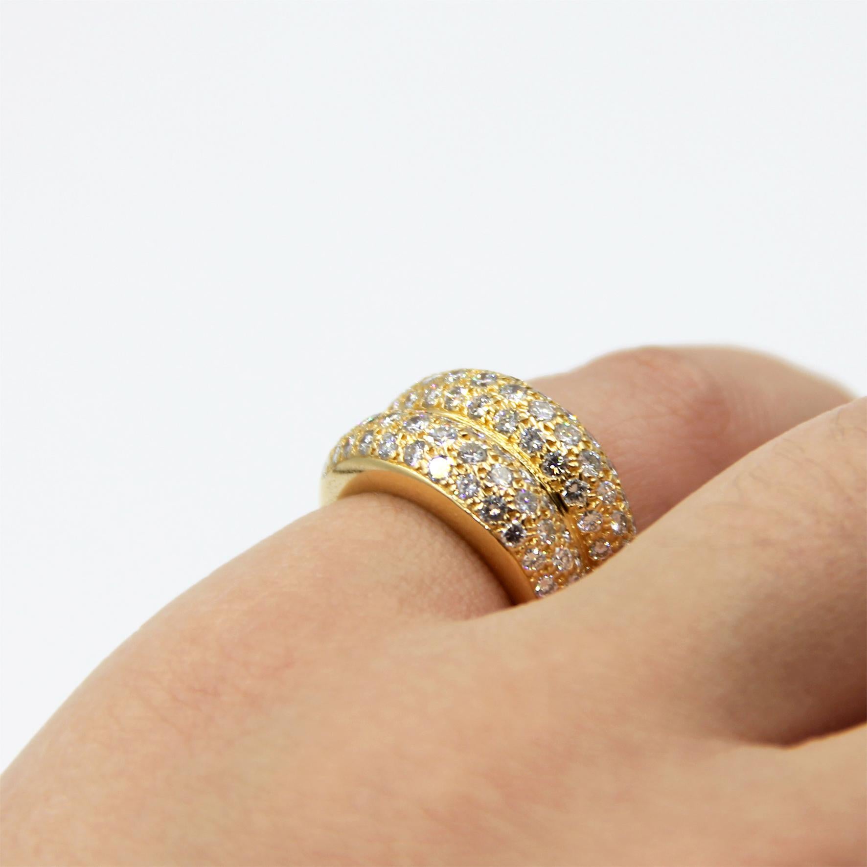 Cartier 2.50 Carat Diamond Bombe 18k Gold Ring For Sale 3