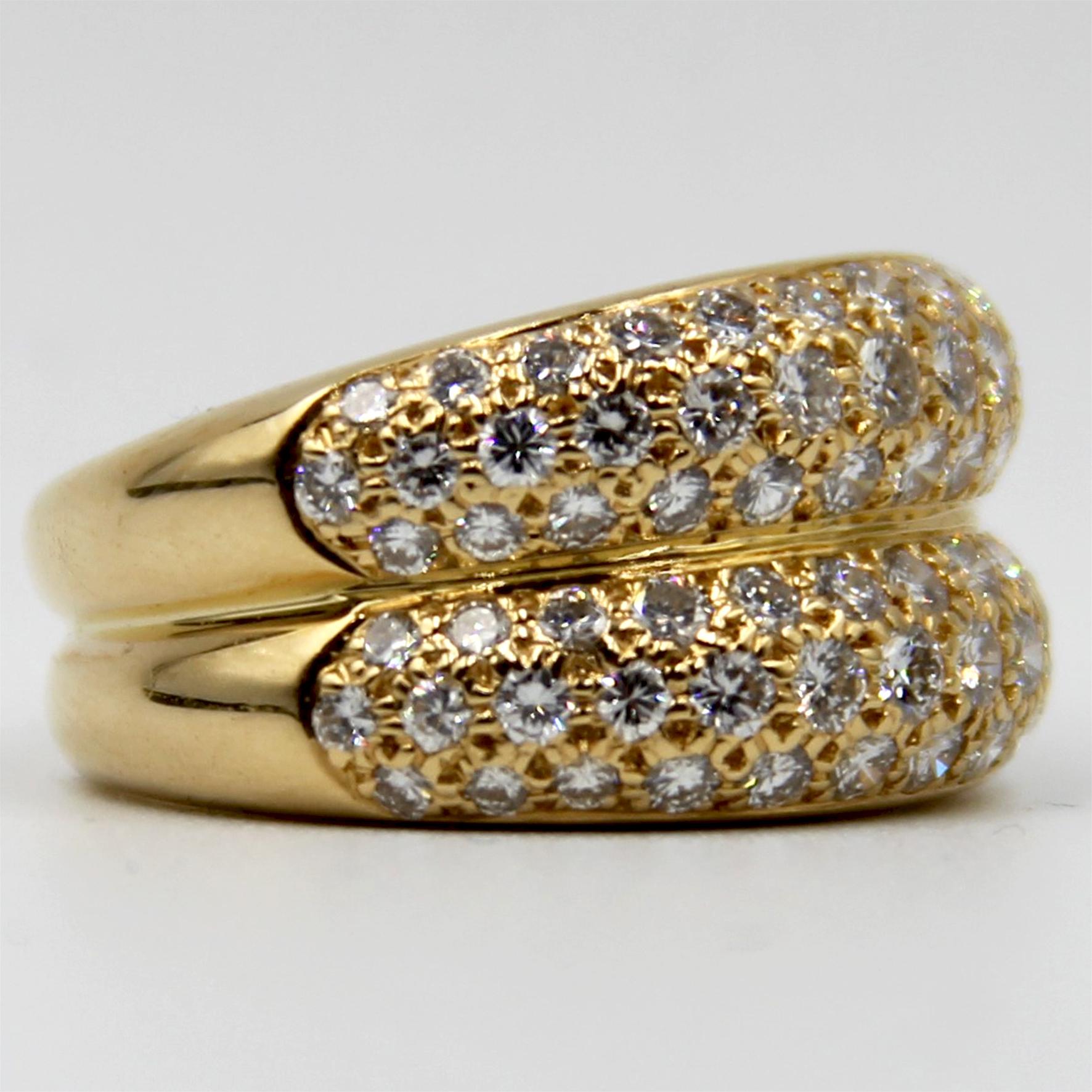 Cartier 2.50 Carat Diamond Bombe 18k Gold Ring In Fair Condition For Sale In Istanbul, TR
