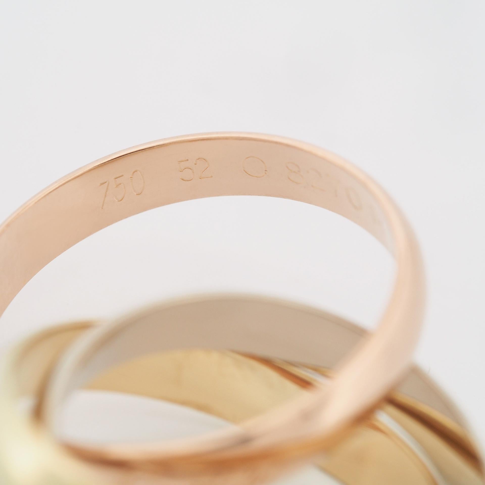 Cartier Anello Trinità a 3 fasce in oro 18 carati tricolore 52 US in vendita 2
