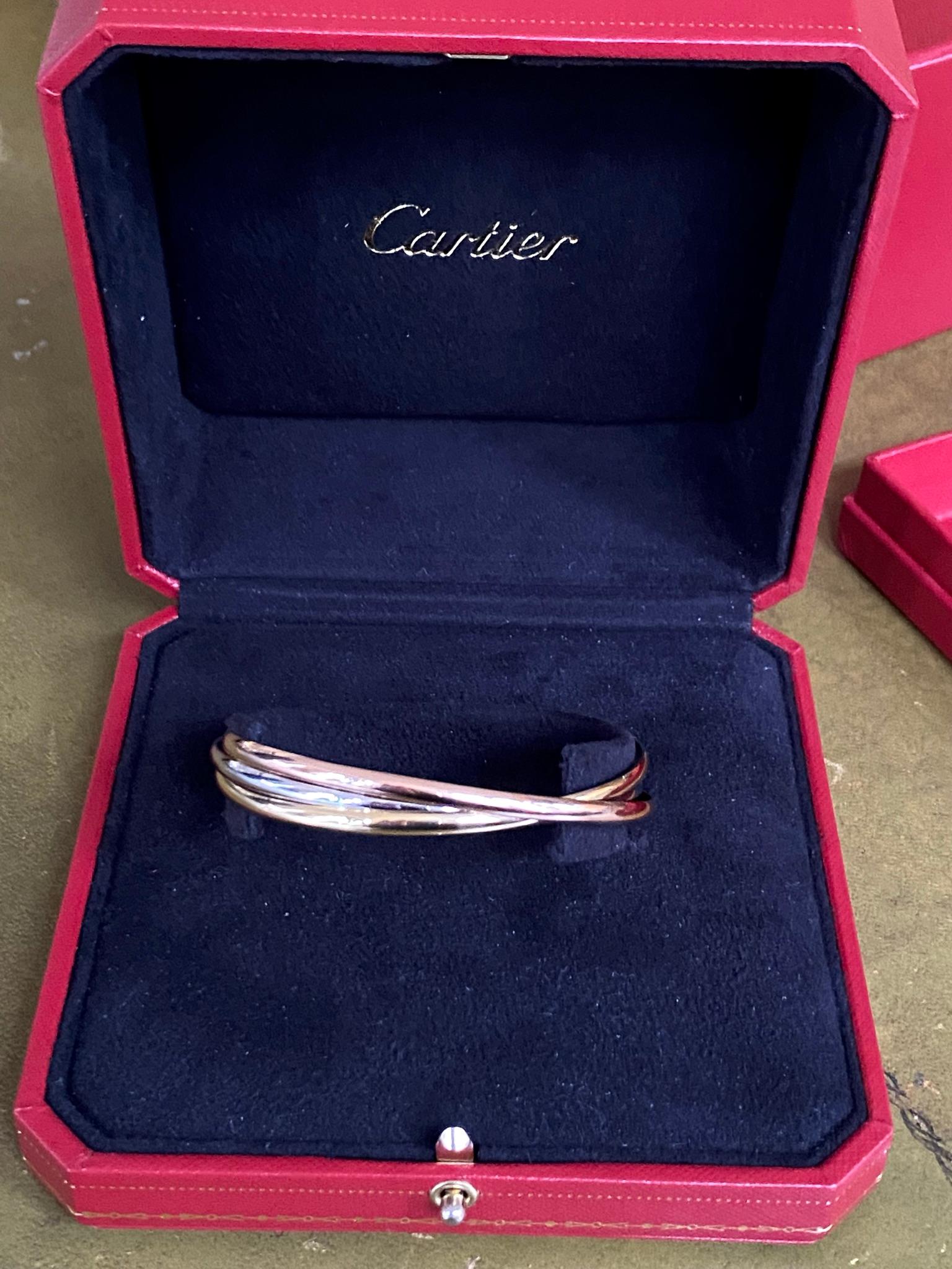 Cartier, 3 Bangles Bracelet, 3 Colors Gold, Trinity 18k, Gold In Good Condition In Heerlen, NL