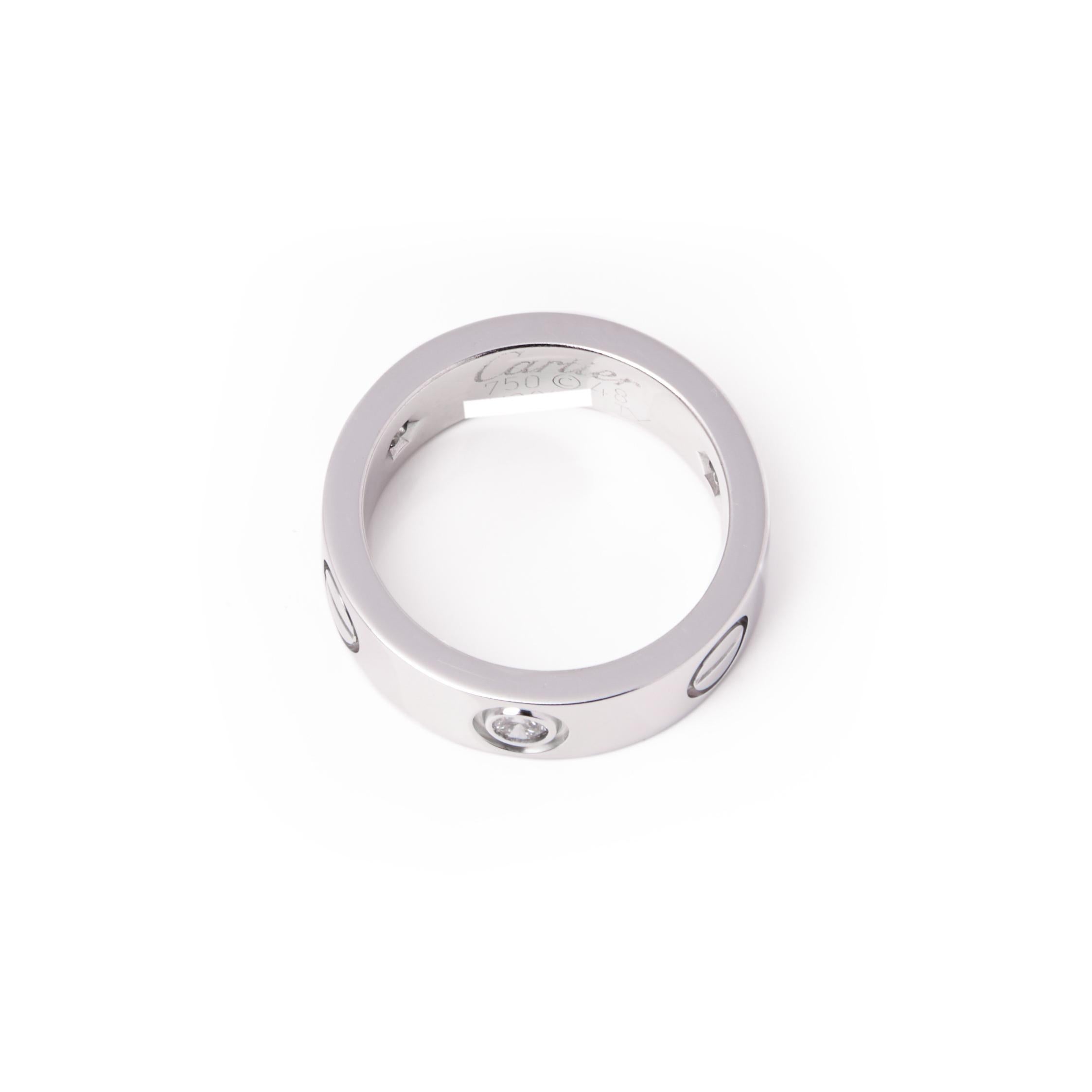 Taglio rotondo Anello Love Band Cartier con 3 diamanti in oro bianco 18 carati in vendita
