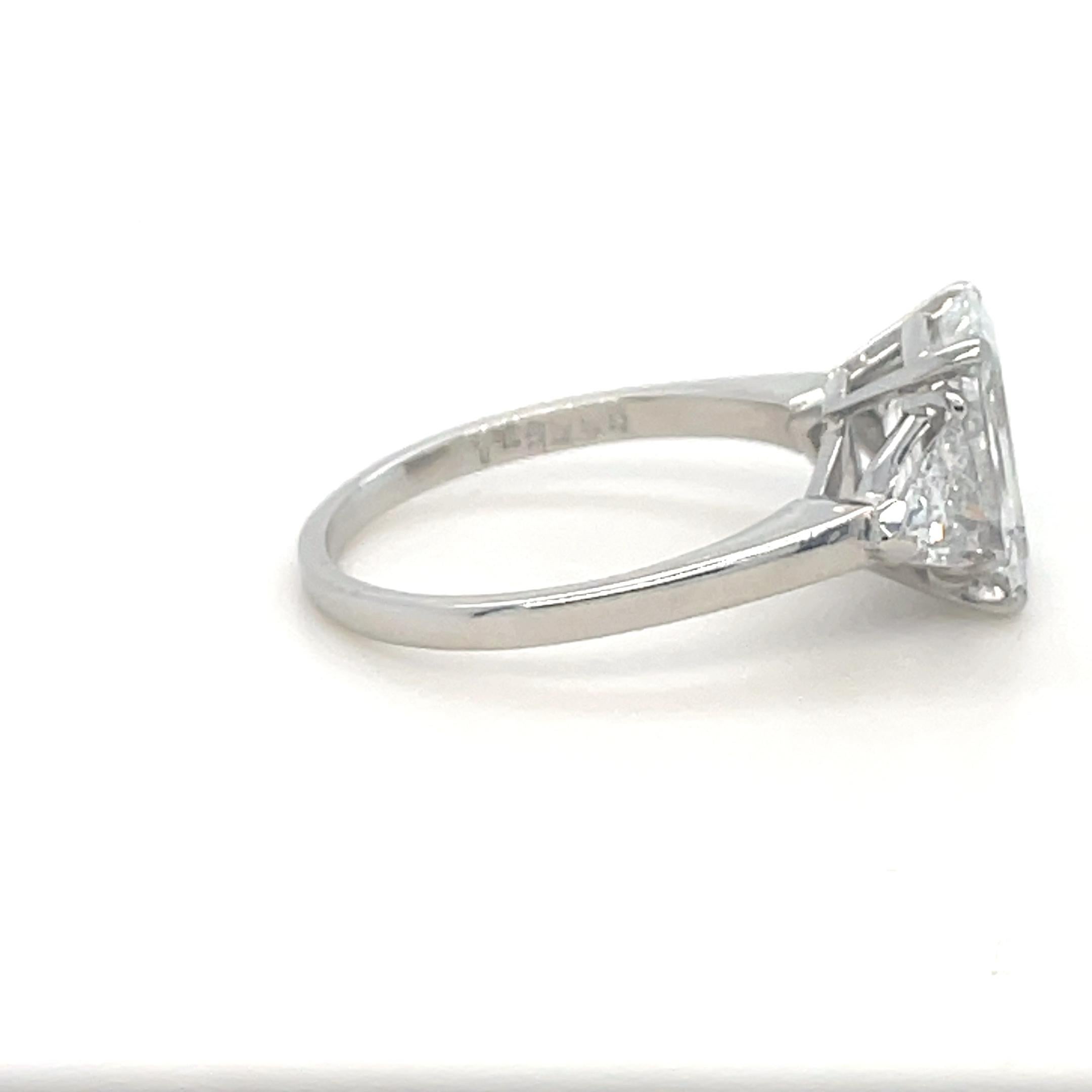 Women's Cartier, 3.00 Carat Emerald Cut Diamond Engagement Ring For Sale