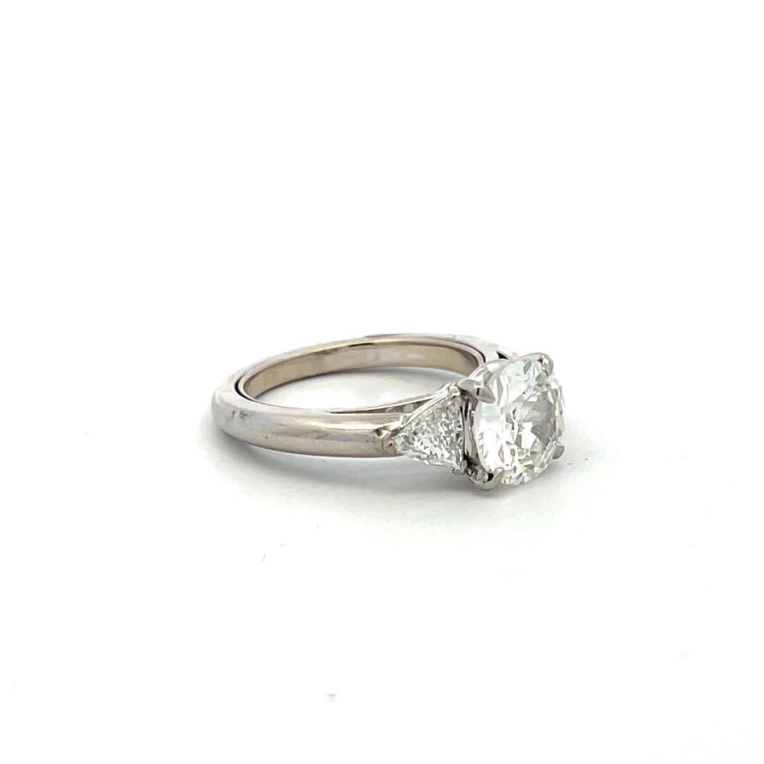Women's Cartier 3.10 Carat Old European and Triangular Diamond 18K WG Engagement Ring For Sale