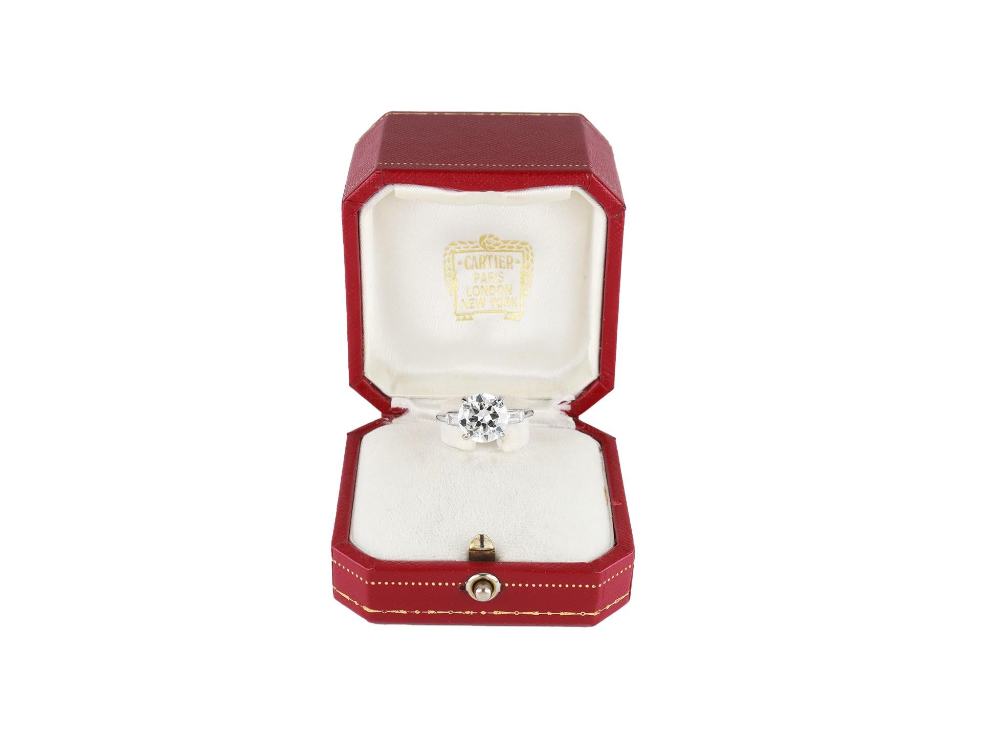 Cartier 3.27 carat Solitaire Diamond Platinum Engagement Ring For Sale 3