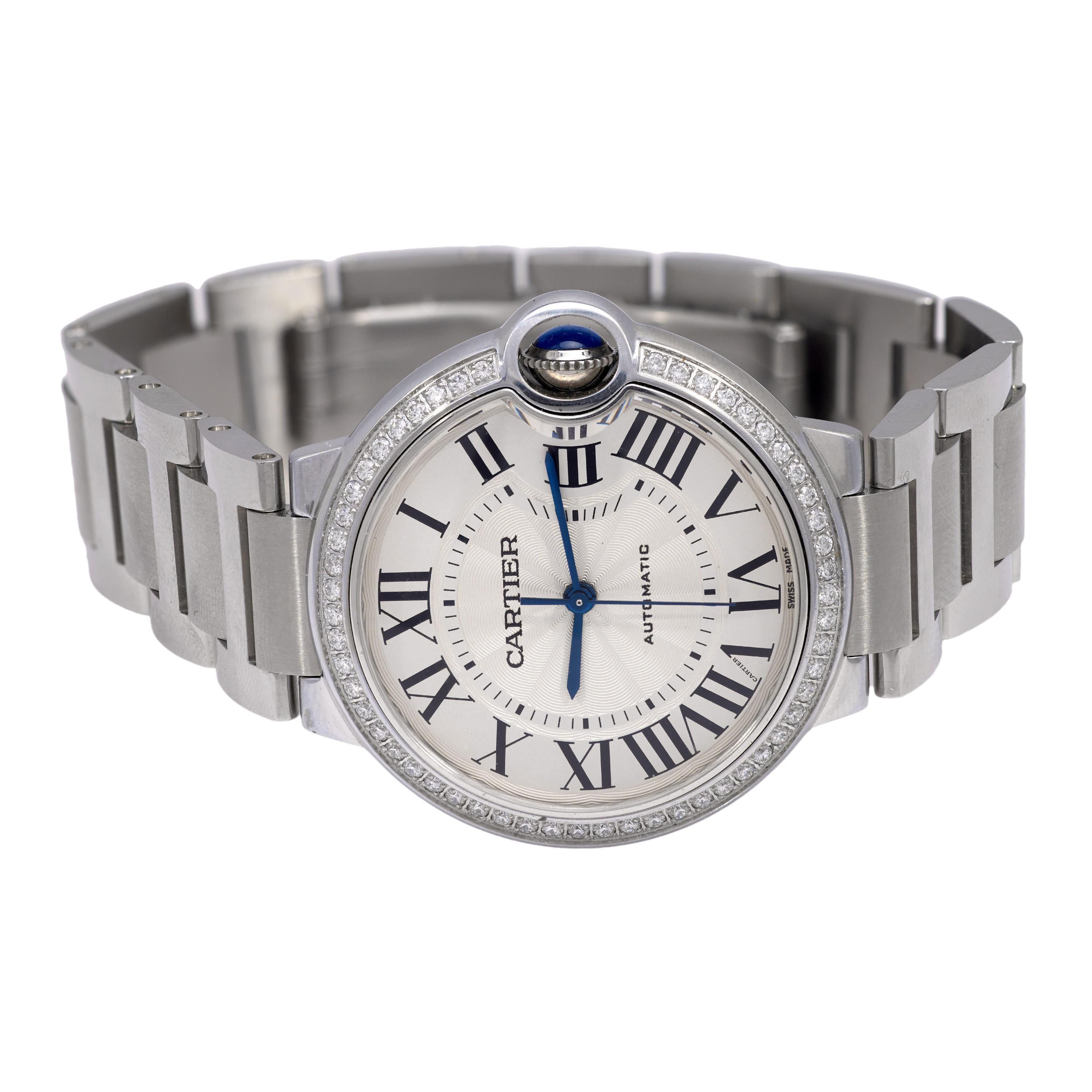 Taille brillant Cartier 36mm Ballon Bleu stainless steel diamond watch en vente