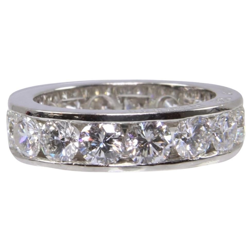 Cartier 4 Carat Round Diamond Platinum Band Ring en vente