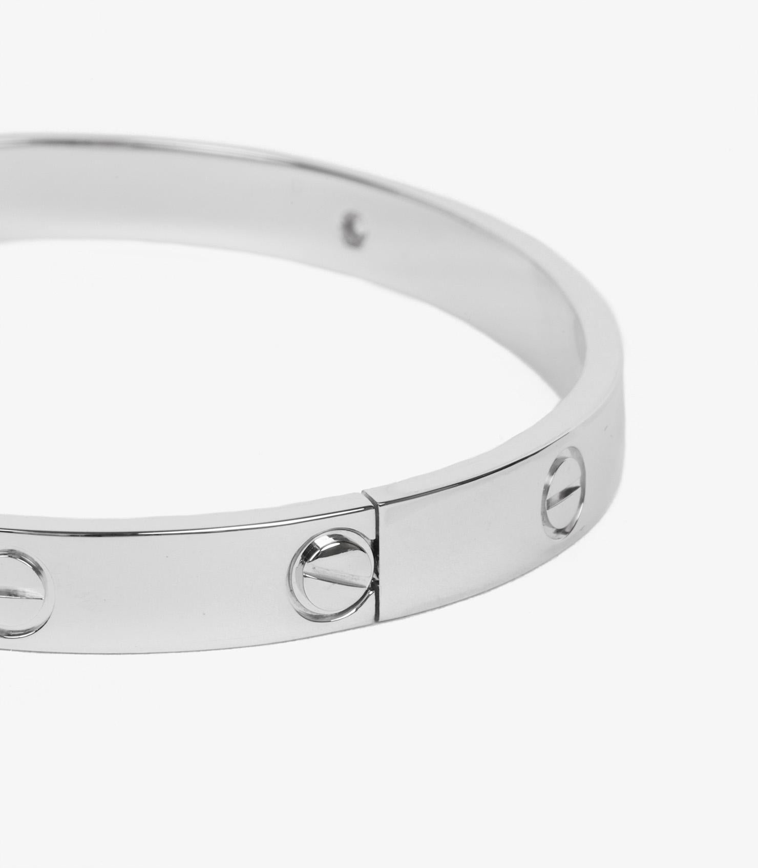 Cartier 4 Diamanten 18ct Weißgold Love Armreif (Brillantschliff) im Angebot