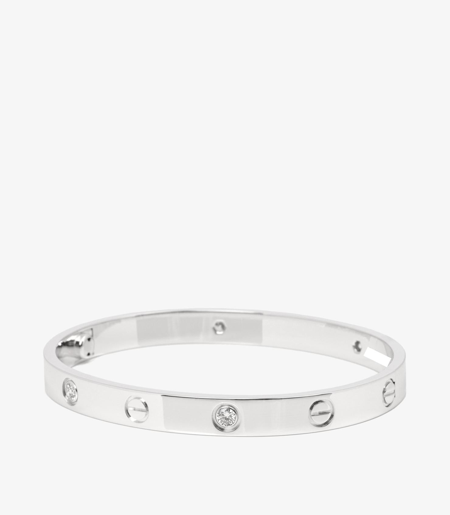 Taglio rotondo Cartier 4 Diamond 18ct White Gold Love Bangle in vendita