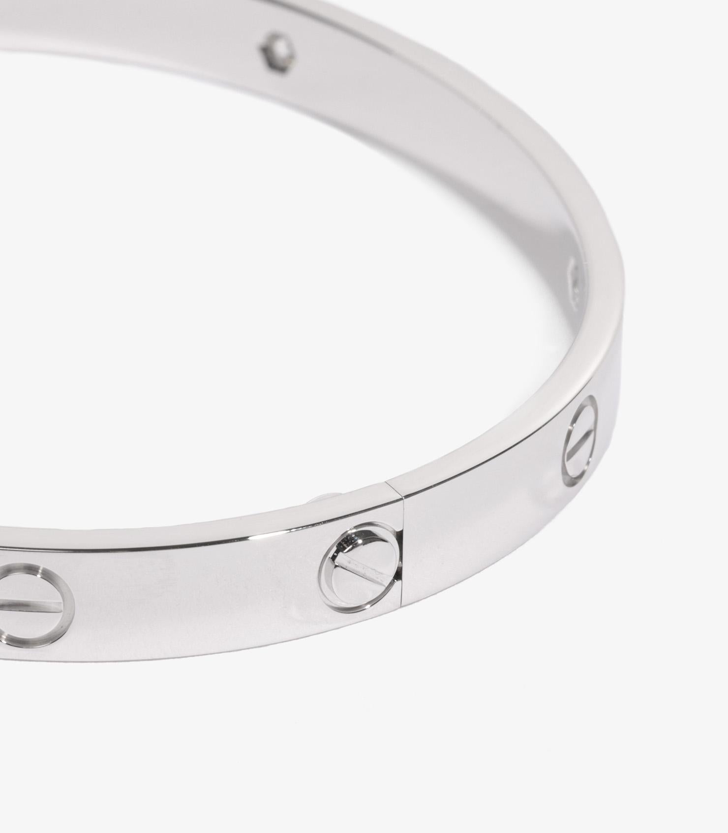 Cartier 4 Diamanten 18ct Weißgold Love Armreif im Zustand „Hervorragend“ im Angebot in Bishop's Stortford, Hertfordshire