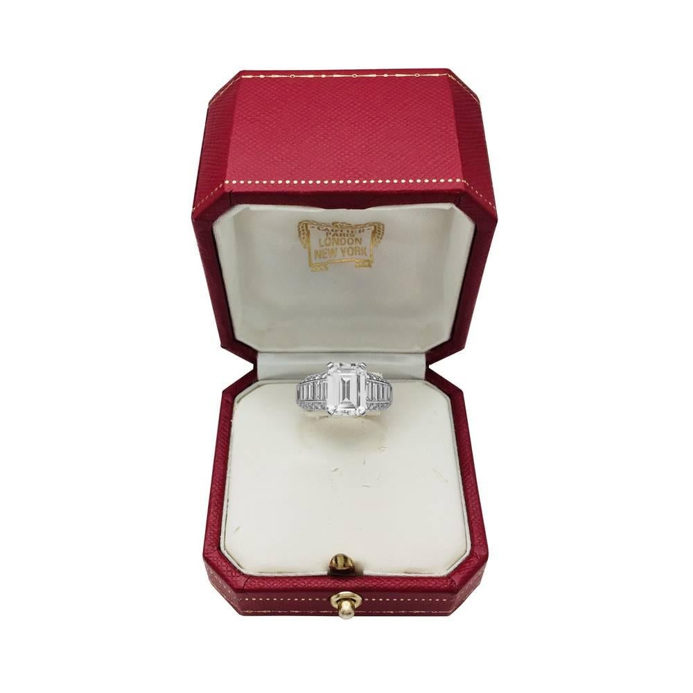  Cartier 4.02 Carat Emerald Cut Diamond Ring In Excellent Condition In Paris, IDF
