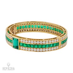 Cartier 4.39 ct Colombian Emerald & Diamond Bangle in 18K Gold – Signed Estate
