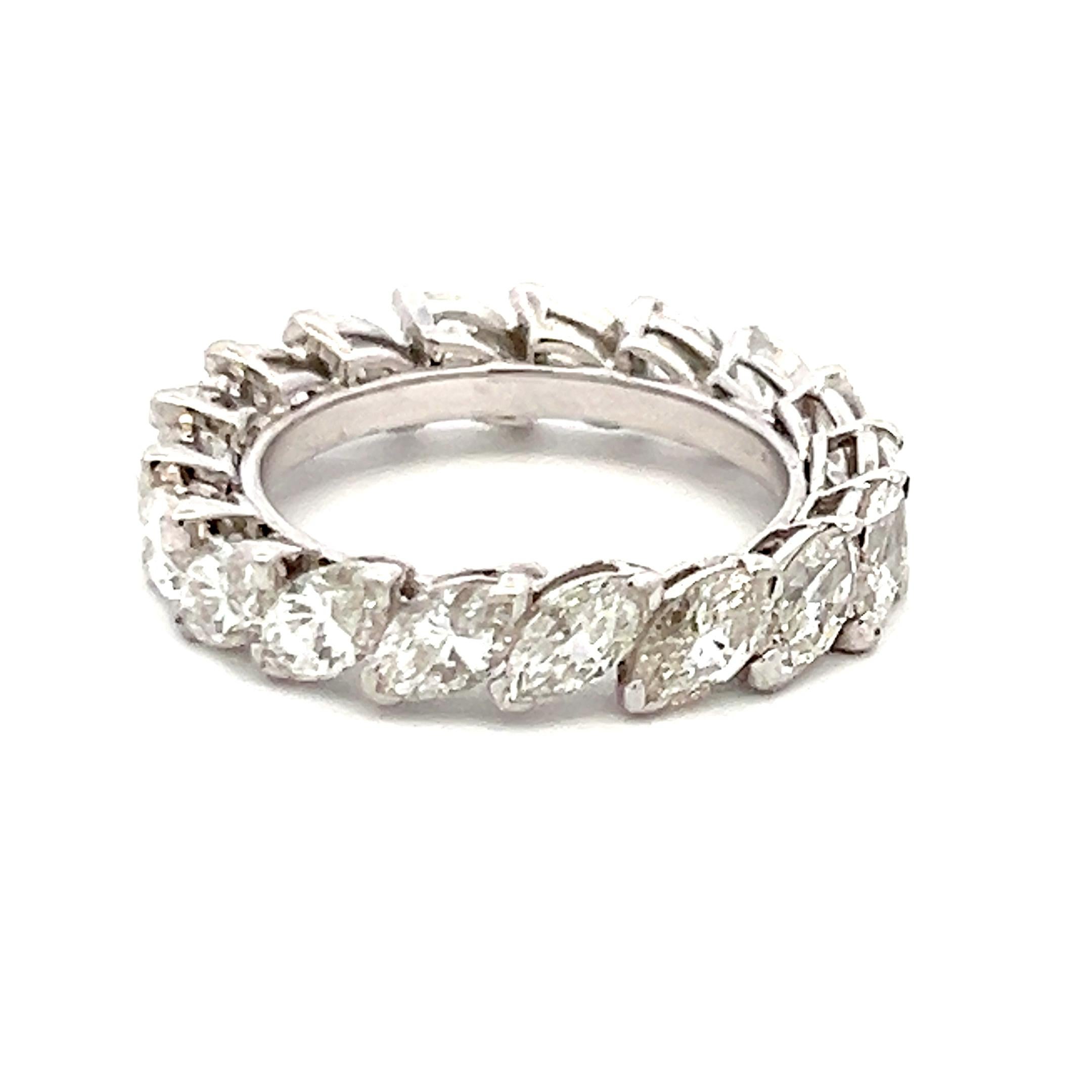 Cartier 4,50 carati di diamante a forma di marquis in oro bianco 18 carati Anello nuziale in vendita 4