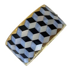 Vintage Tiffany & Co. Mother of Pearl and Onyx, 18K Yellow Gold