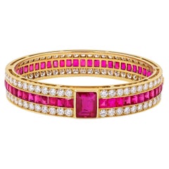 Cartier 4.72 ct Unheated Burma Ruby & Diamond Bangle in 18K Gold – Signed