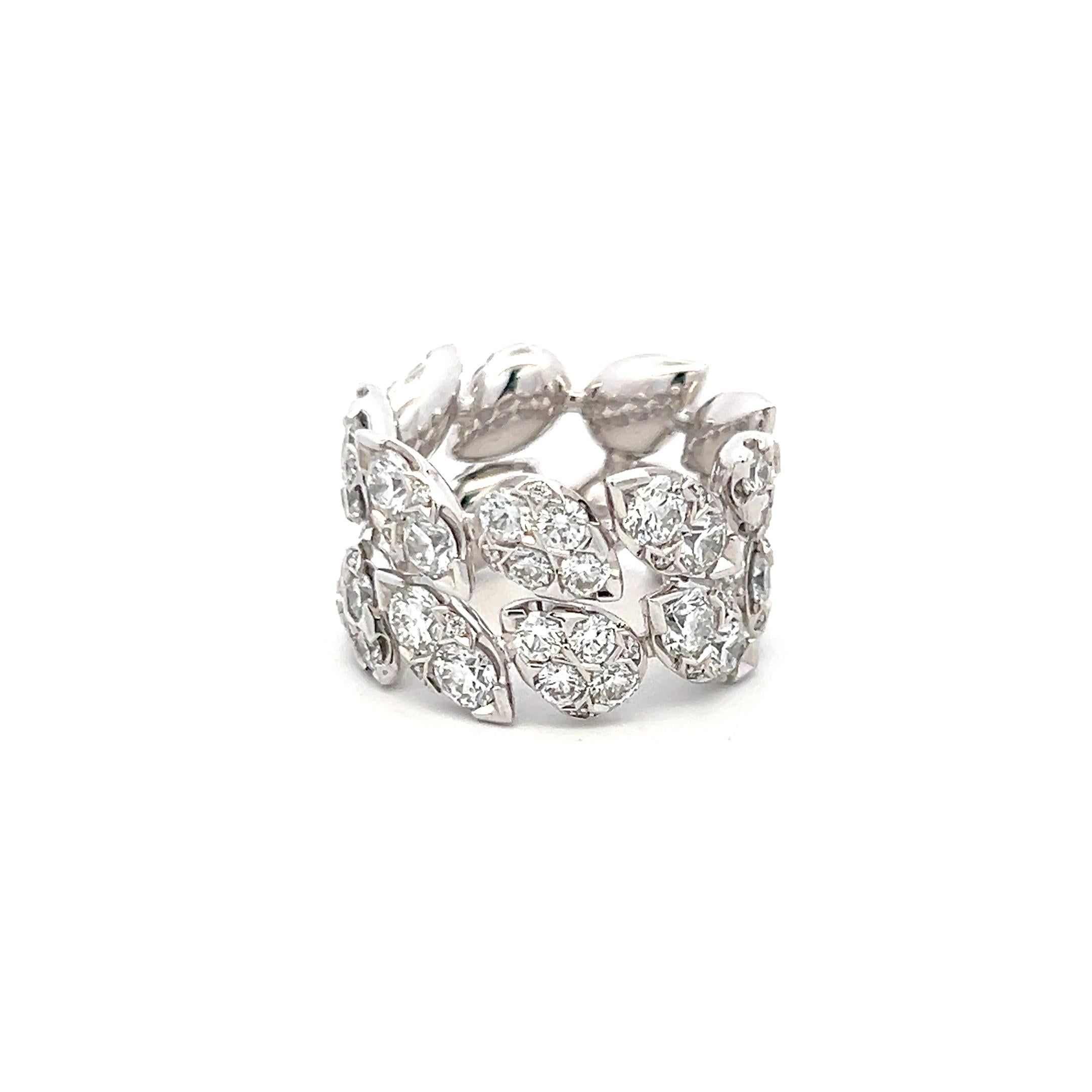 Round Cut Cartier 5.20 Carat G VS1 Diamond 18 Karat White Gold Eternity Band Ring