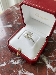 Cartier 7,5 Karat Diamantring mit Kissenbrillantschliff