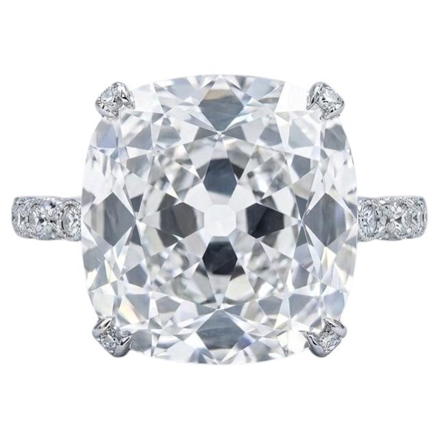 Bague à diamant de 7,5 carats à taille brillante et coussin de Cartier en vente