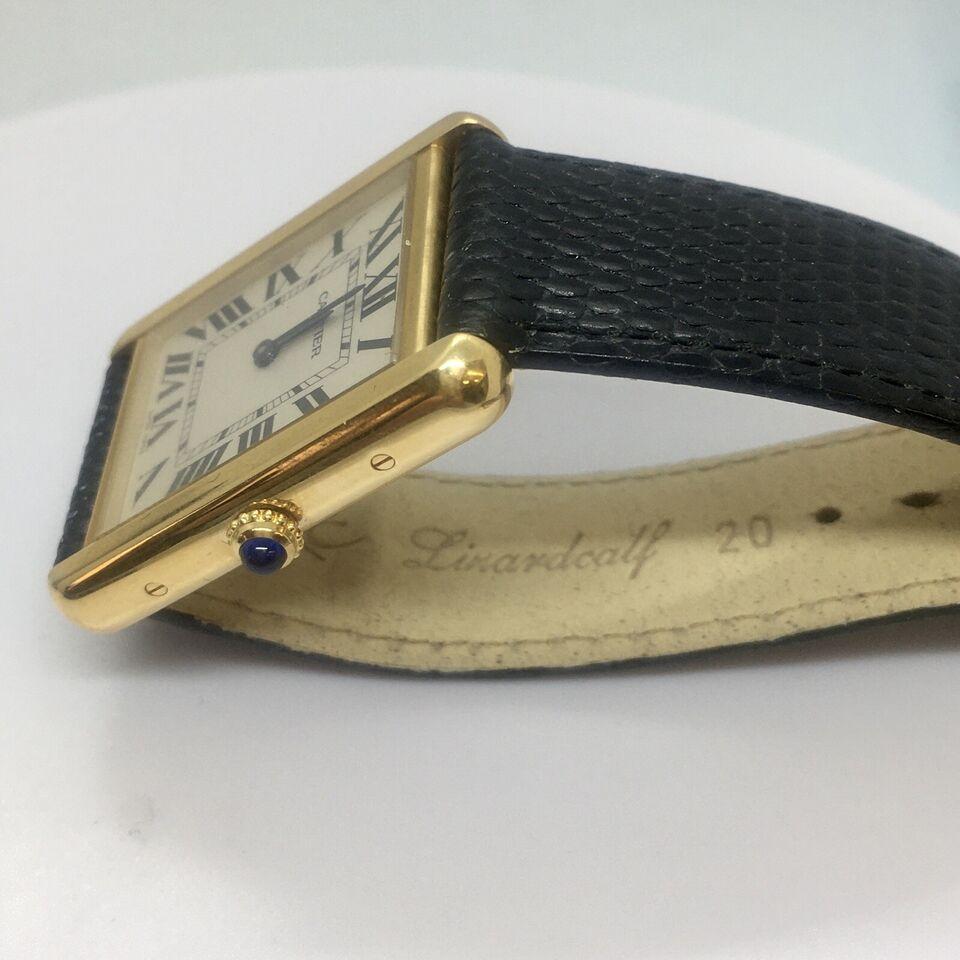 Moderne Montre homme Cartier 765510TX Ref 3167 Tank Solo Or jaune 18k Bracelet français  en vente