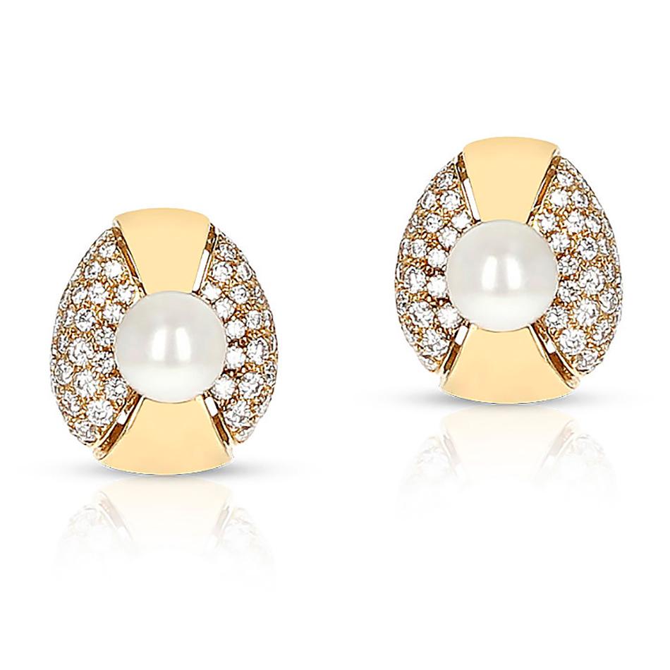 Cartier Pearl and Diamond Oval-Shape Earrings, 18 Karat Yellow Gold For Sale 1