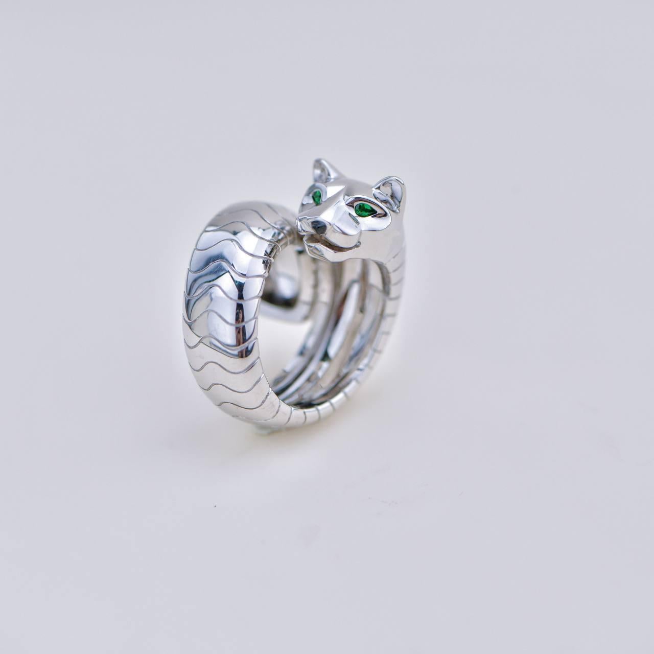 Cartier A Lakarda Panthère 18K White Gold Tsavorite Onyx Ring Size 51 For Sale 2